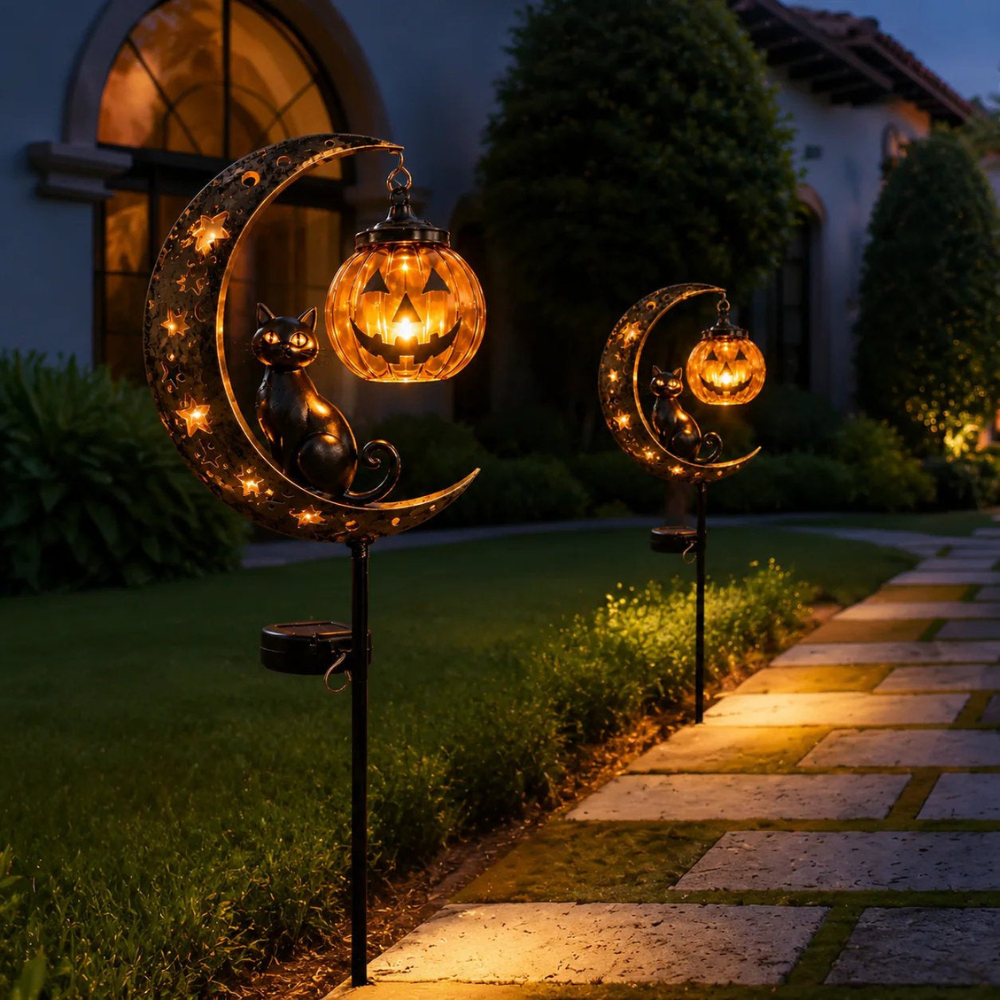 🌙 Pumpkin Moon Glow — Solar Halloween Garden Stake Light